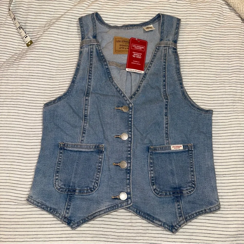 NWT Levi’s Denim Vest xsmall - Picture 1 of 6